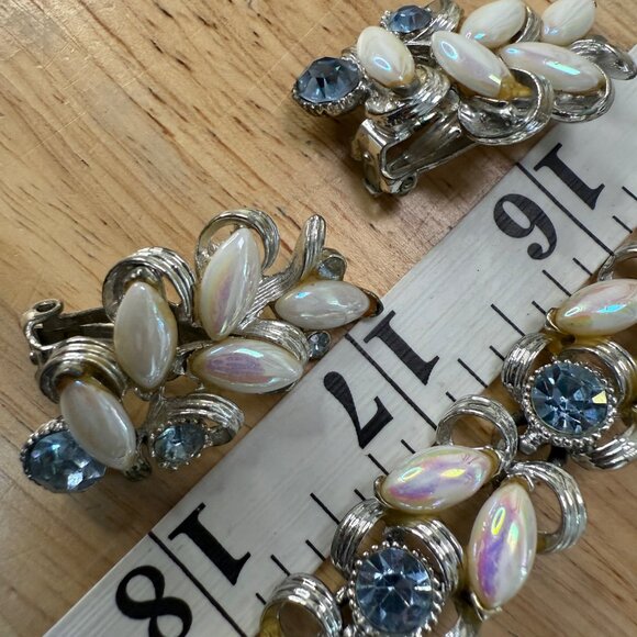 Vintage BSK Bracelet & Clip-On Earrings Set With Faux Pearls & Rhinestones - Picture 14 of 15